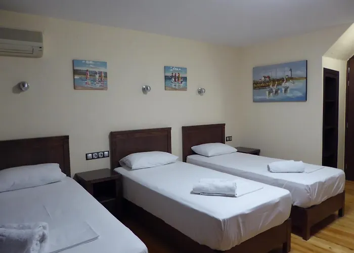 Sea Front Old Town Gasthof 4*